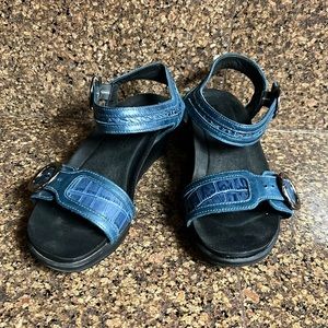 SAS Seight Wedge Sandal Shoe in Blue